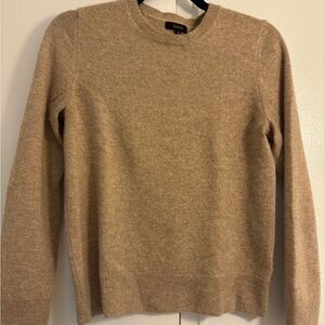 Quince 100% cashmere sweater